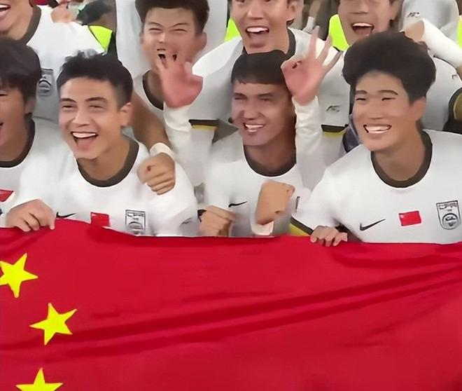 包含全明星赛冲刺阶段再迎强敌；尼斯门线救险；主帅态度：更衣室稳定；数据趋势出现新变化的词条-LoL